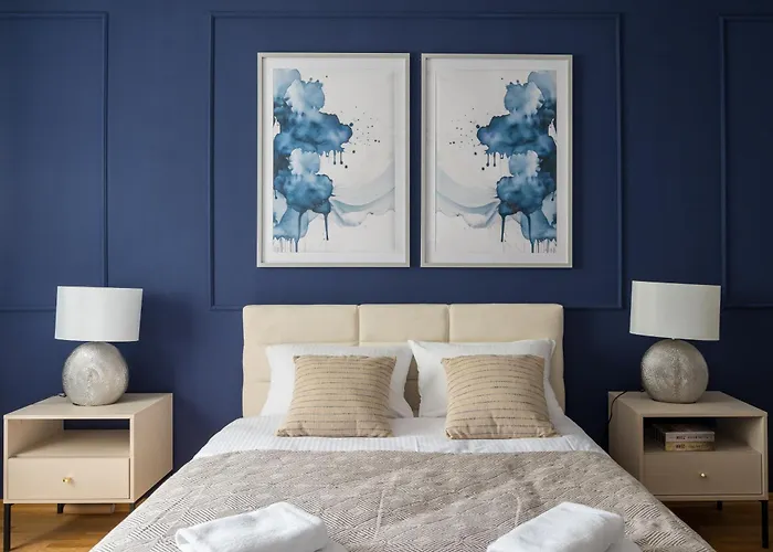Metro Wilanowska Blue Apartment