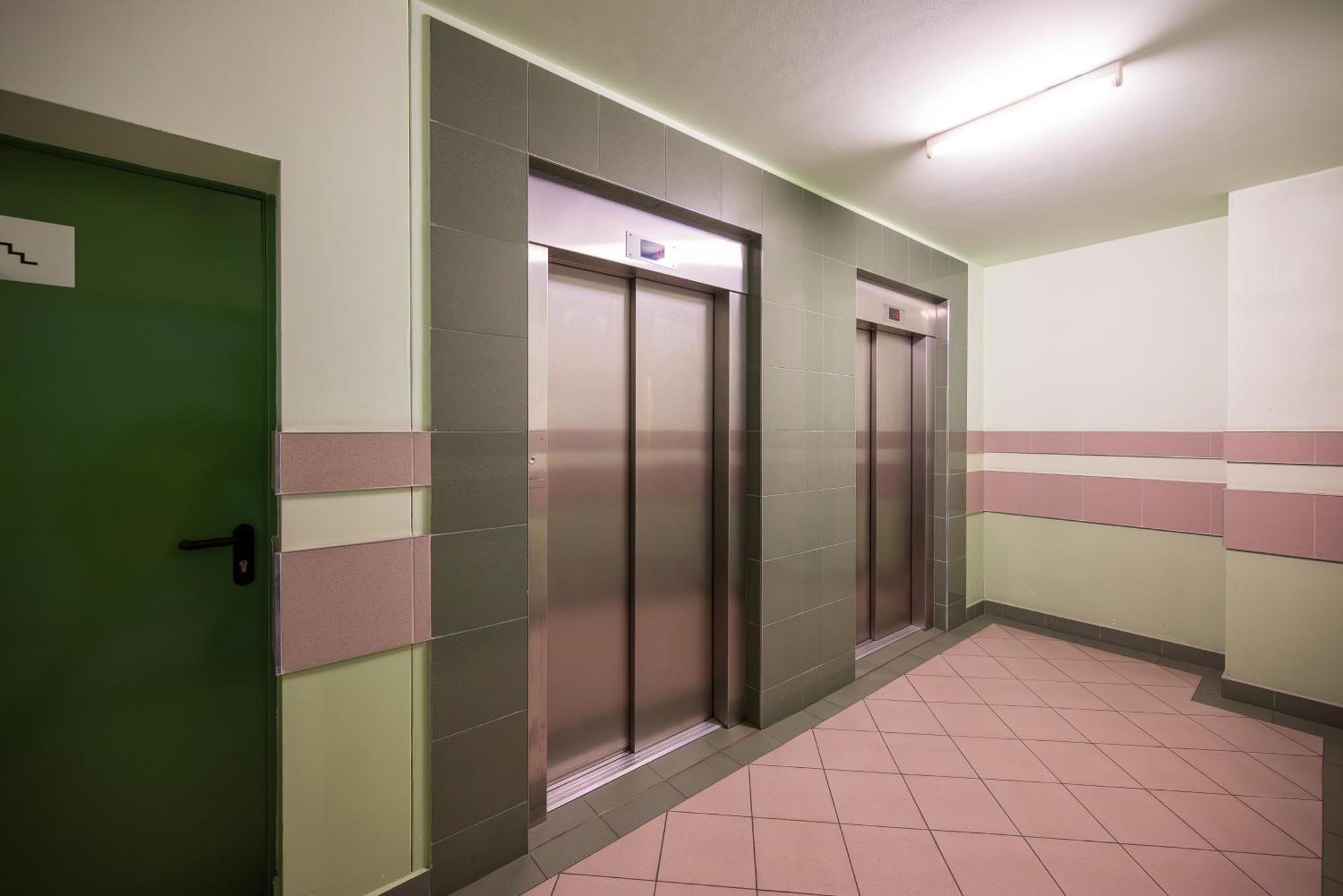 Apartamento Metro Wilanowska Blue Varsovia